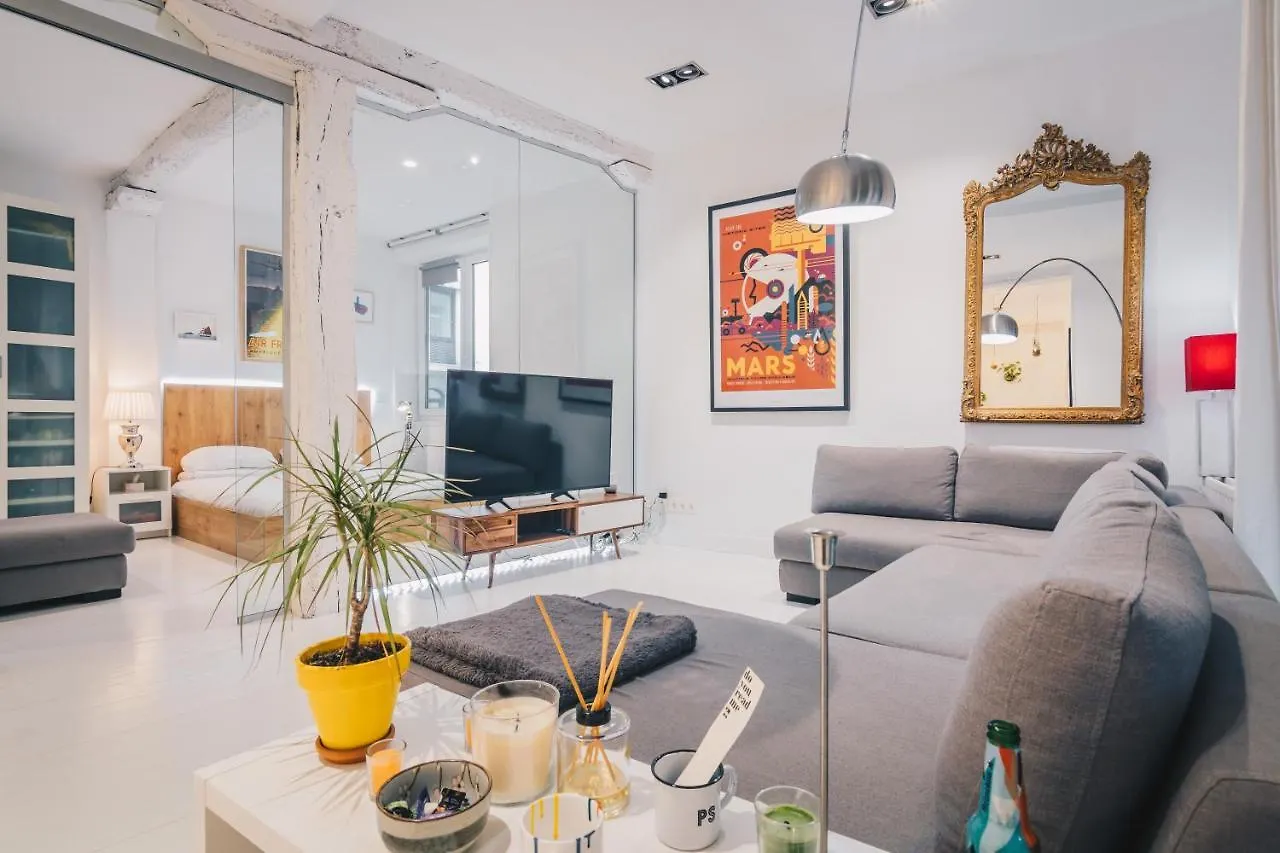 Plaza Nueva apartment by People Rentals Bilbao 0*,
