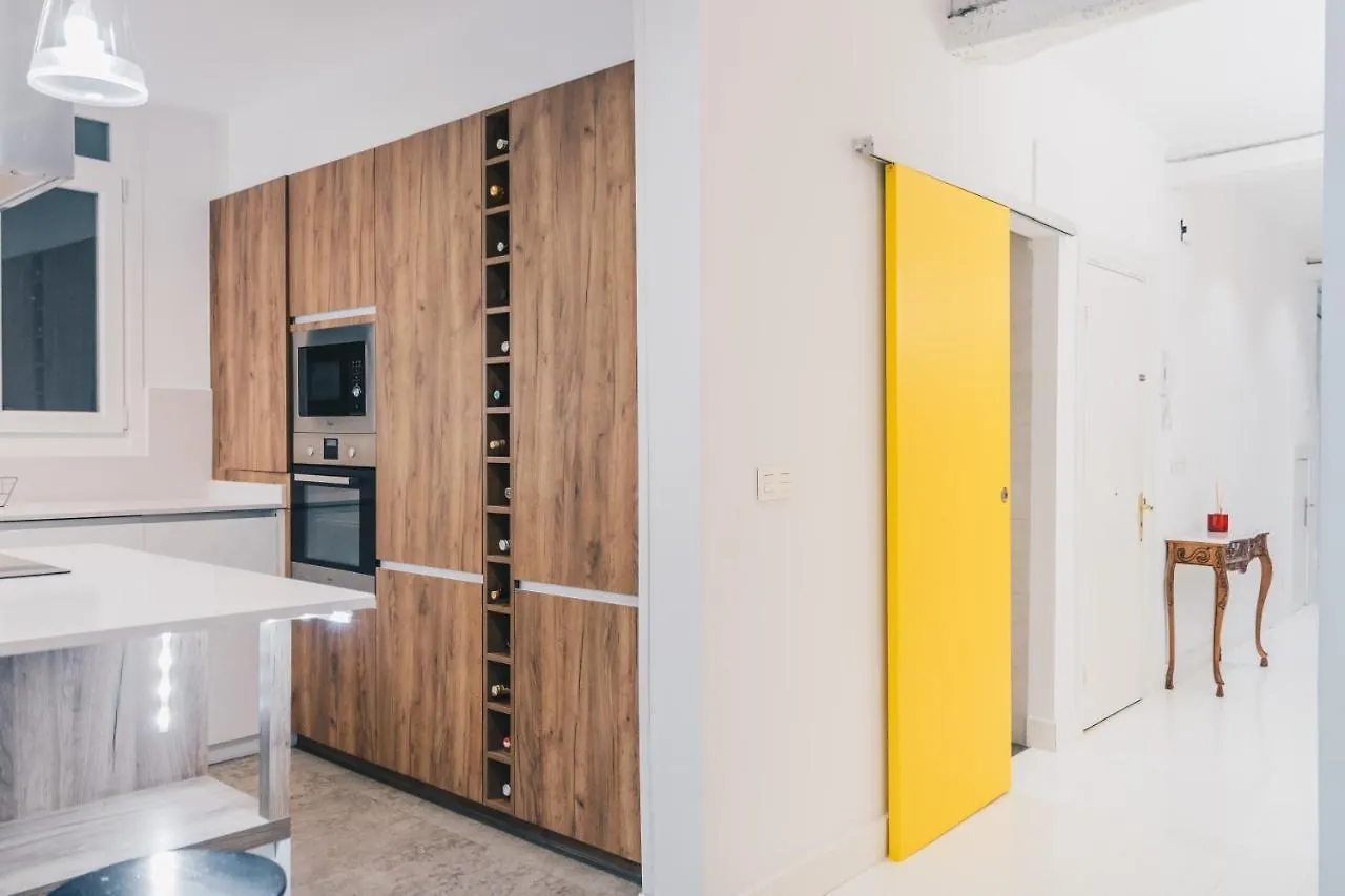 Plaza Nueva apartment by People Rentals Bilbao 0*,  España
